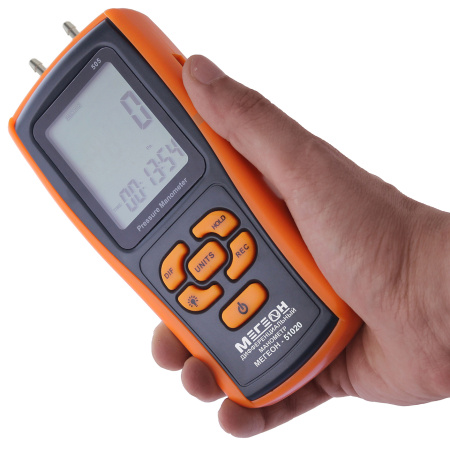Цифровой манометр МЕГЕОН 51020 купить по низкой цене | МАКСПРОФИТ